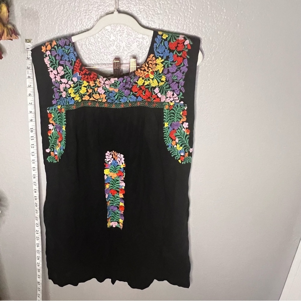 J. Marie | Mexican señorita black floral dress, sz medium